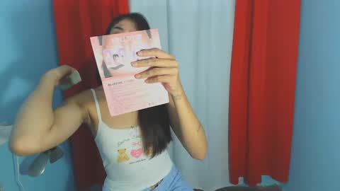 Snapshot of natty121698 chatting on 02-04-25, 01:02 Natty online show from 02-04-25, 01:02