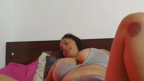 Snapshot of natty_01 chatting on 05-01-26, 12:10 natalia online show from 05-01-26, 12:10