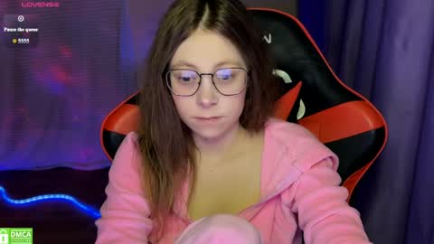 natural_babe666 online show from 05-25-26, 09:21