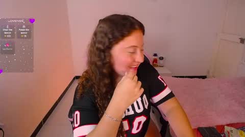 natural_ginger5 online show from 05-23-26, 04:18
