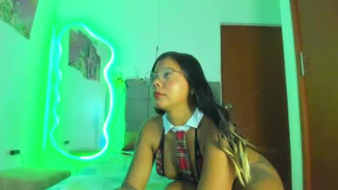 Snapshot of naty_coxx chatting on 06-07-26, 11:52 NATY COXX online show from 06-07-26, 11:52