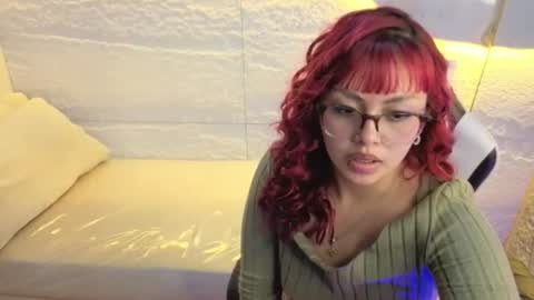 Snapshot of naty_red_v chatting on 08-07-26, 08:22 Naty online show from 08-07-26, 08:22