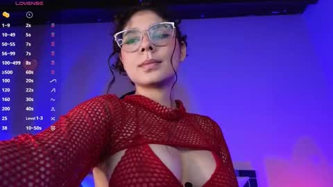 Naty Saenz online show from 10-08-25, 09:40
