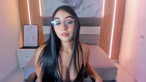 Snapshot of natybunny chatting on 07-28-26, 07:39 NATY online show from 07-28-26, 07:39