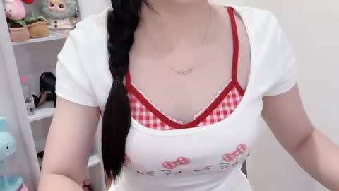 Snapshot of natycutiegirl chatting on 06-09-26, 02:34 Kiki online show from 06-09-26, 02:34