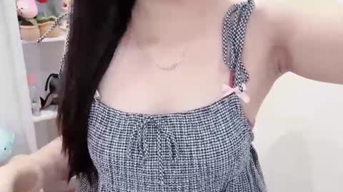 Snapshot of natycutiegirl chatting on 06-11-26, 02:22 Kiki online show from 06-11-26, 02:22