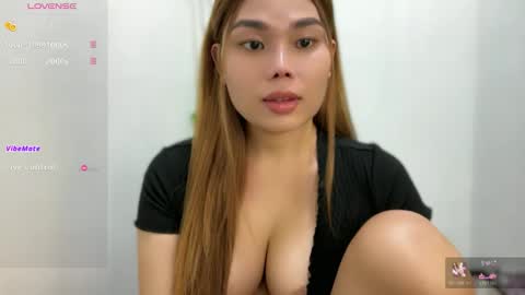 Snapshot of natzumiee_ chatting on 02-09-26, 01:26 Shuvee Keiko Half Japanese Half Pinay online show from 02-09-26, 01:26