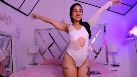 Snapshot of naughty__sara chatting on 01-16-25, 11:26 SARA online show from 01-16-25, 11:26