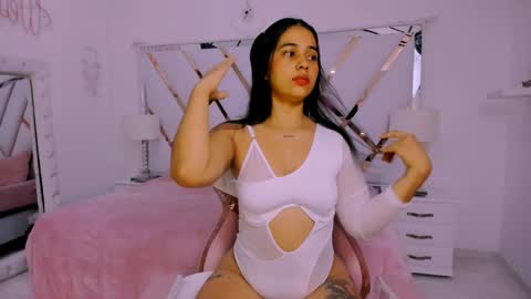 Snapshot of naughty__sara chatting on 02-04-25, 11:38 SARA online show from 02-04-25, 11:38