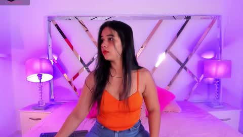 Snapshot of naughty__sara chatting on 10-15-25, 11:32 SARA online show from 10-15-25, 11:32