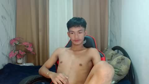 Snapshot of naughty_cy chatting on 06-24-26, 10:25 itzme cyril online show from 06-24-26, 10:25