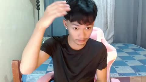 Snapshot of naughty_cy chatting on 07-27-26, 08:43 itzme cyril online show from 07-27-26, 08:43