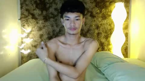 Snapshot of naughty_cy chatting on 07-28-26, 03:54 itzme cyril online show from 07-28-26, 03:54
