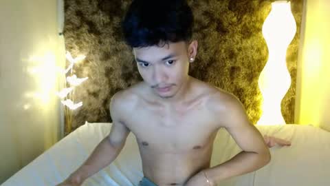 Snapshot of naughty_cy chatting on 08-01-26, 02:33 itzme cyril online show from 08-01-26, 02:33