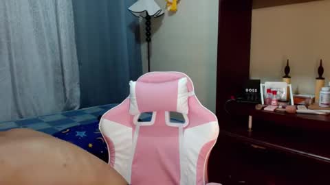 Snapshot of naughty_cy chatting on 08-03-26, 08:01 itzme cyril online show from 08-03-26, 08:01