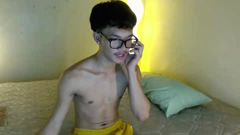 Snapshot of naughty_cy chatting on 08-06-26, 06:48 itzme cyril online show from 08-06-26, 06:48