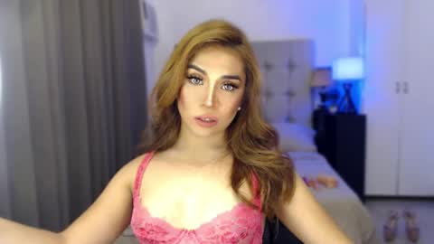 Snapshot of naughty_dreamerxxx chatting on 04-18-26, 02:32 Queen Jess online show from 04-18-26, 02:32