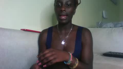 Snapshot of naughty_hickie chatting on 11-23-25, 08:41 HICKIE online show from 11-23-25, 08:41