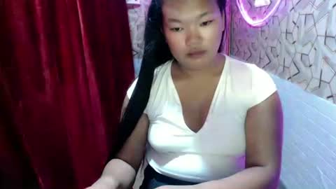 Snapshot of naughty_kate18 chatting on 06-16-26, 09:45 KATE online show from 06-16-26, 09:45