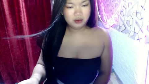 Snapshot of naughty_kate18 chatting on 06-22-26, 10:56 KATE online show from 06-22-26, 10:56