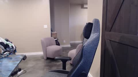 Snapshot of naughty_kinky1 chatting on 12-17-25, 04:35 Naughty kinky1 online show from 12-17-25, 04:35