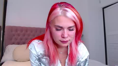 Maria  online show from 10-14-25, 08:53