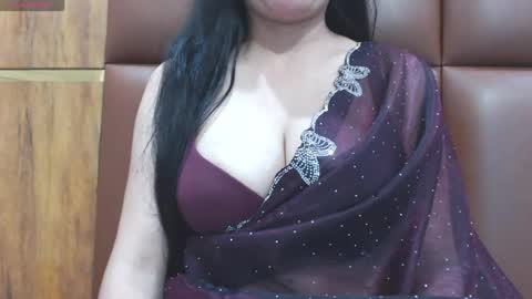 Snapshot of naughty_love489696 chatting on 06-13-26, 06:06 riya online show from 06-13-26, 06:06