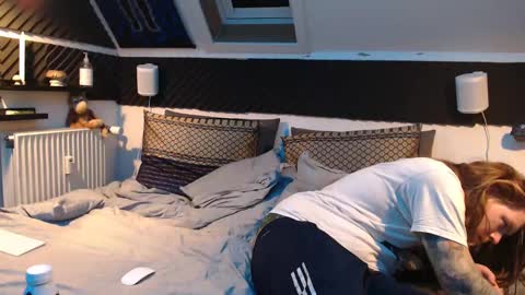 Freyja and Baldur online show from 02-12-25, 09:54