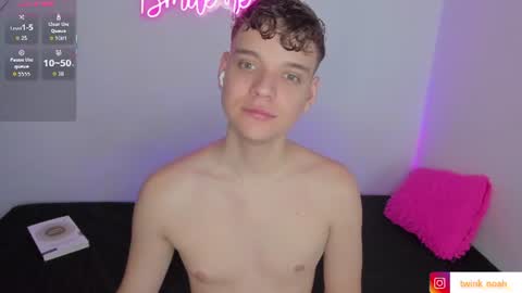 Snapshot of naughty_twink18 chatting on 08-07-26, 04:31 Noah online show from 08-07-26, 04:31