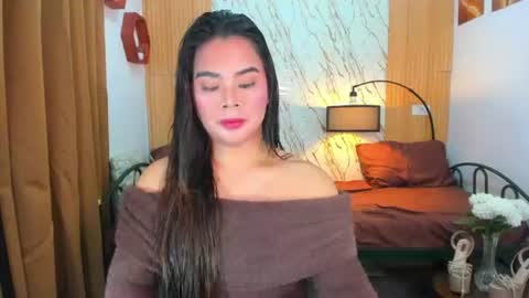 Snapshot of naughty_vince chatting on 06-10-26, 10:25 naughty_vince online show from 06-10-26, 10:25