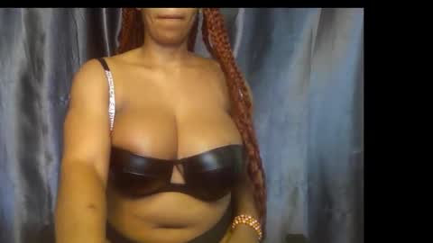 Snapshot of naughty_xxbunny chatting on 02-08-26, 01:14 beauty online show from 02-08-26, 01:14