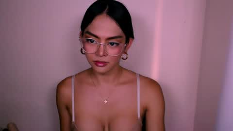 Snapshot of naughtyaurora69 chatting on 04-24-26, 09:45 NaughtyAurora online show from 04-24-26, 09:45
