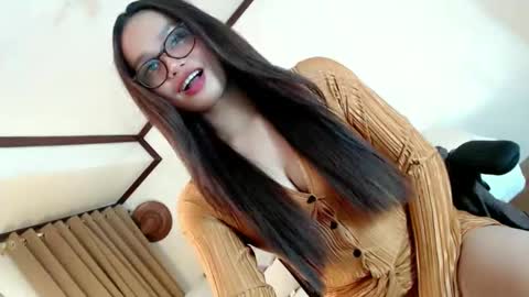 bella online show from 01-11-26, 03:06