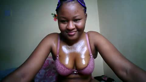 Snapshot of naughtybrownny chatting on 06-03-26, 08:58 MUMU online show from 06-03-26, 08:58
