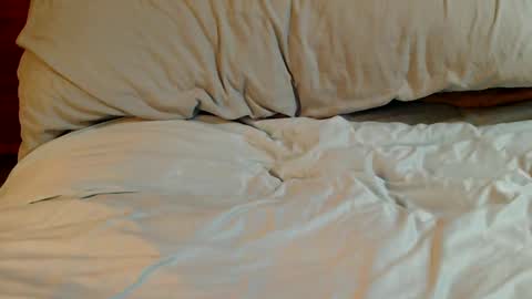 INDY online show from 12-26-24, 09:44