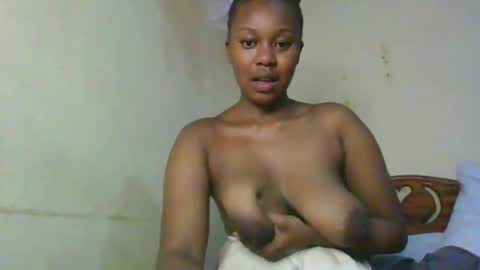 Snapshot of naughtygee100 chatting on 02-23-26, 11:35 Shee online show from 02-23-26, 11:35