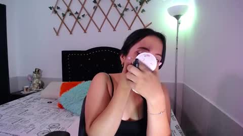 Valeria  online show from 11-13-25, 06:18