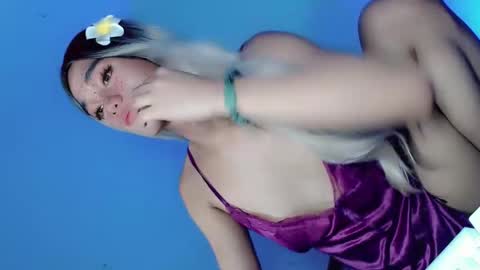Snapshot of naughtygirlintown chatting on 02-24-25, 04:49 Mariella online show from 02-24-25, 04:49