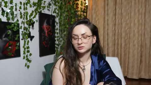 Snapshot of naughtyhomemade17 chatting on 10-15-25, 12:22 Mya Alexya online show from 10-15-25, 12:22