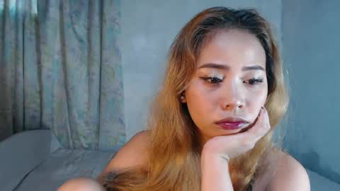 Snapshot of naughtyhotsexyjean chatting on 06-25-26, 01:49 miss jean online show from 06-25-26, 01:49