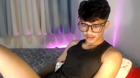Snapshot of naughtyjosh_ chatting on 07-24-26, 06:28 Josh online show from 07-24-26, 06:28