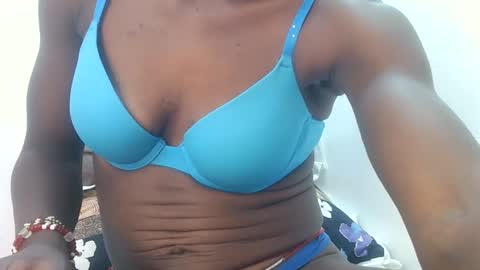 Snapshot of naughtylisah chatting on 09-29-25, 10:42 naughtylisah online show from 09-29-25, 10:42