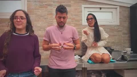 ANDREA STEPH  MIKE online show from 10-21-25, 08:37