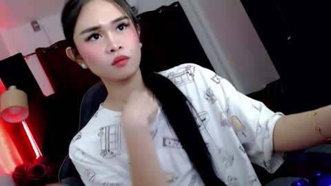 your girlfriend mira online show from 09-24-25, 04:32