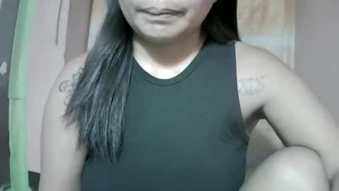 naughtymom_33 online show from 11-08-25, 11:58