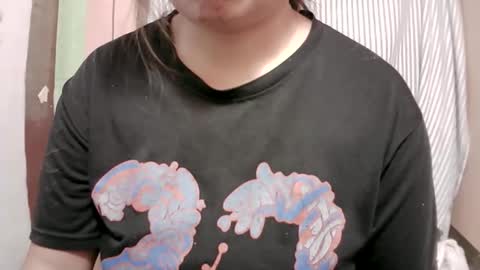 naughtymom_33 online show from 03-17-26, 05:00