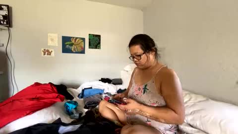 Snapshot of naughtynancy86 chatting on 10-22-25, 07:35 NaughtyNancy86 online show from 10-22-25, 07:35