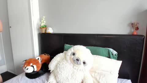 Gigi Chu  online show from 02-21-26, 01:56