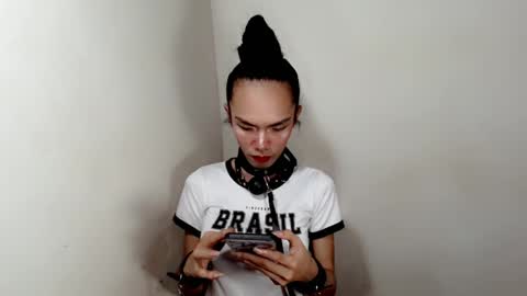 Snapshot of naughtypetiteangel chatting on 11-06-25, 11:48 naughtypetiteangel online show from 11-06-25, 11:48