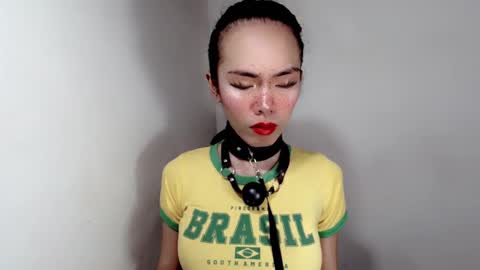 Snapshot of naughtypetiteangel chatting on 11-24-25, 11:48 naughtypetiteangel online show from 11-24-25, 11:48